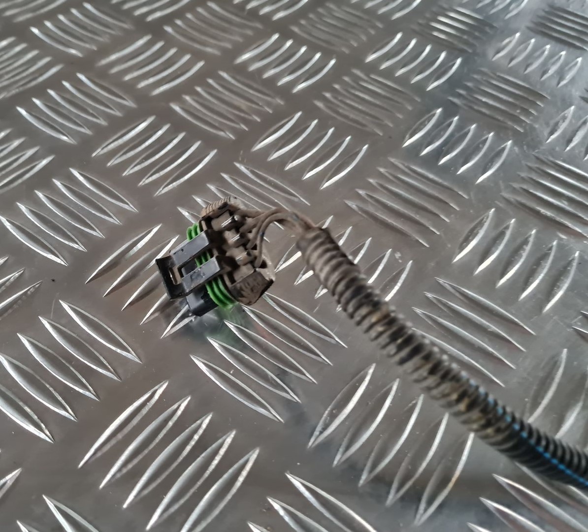 Degvielas sūkņa vads priekš OPEL MERIVA 2004 5 Degvielas sūkņa vads priekš OPEL MERIVA 2004