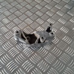 Ātrumkārbas kronšteins priekš OPEL MERIVA 2004