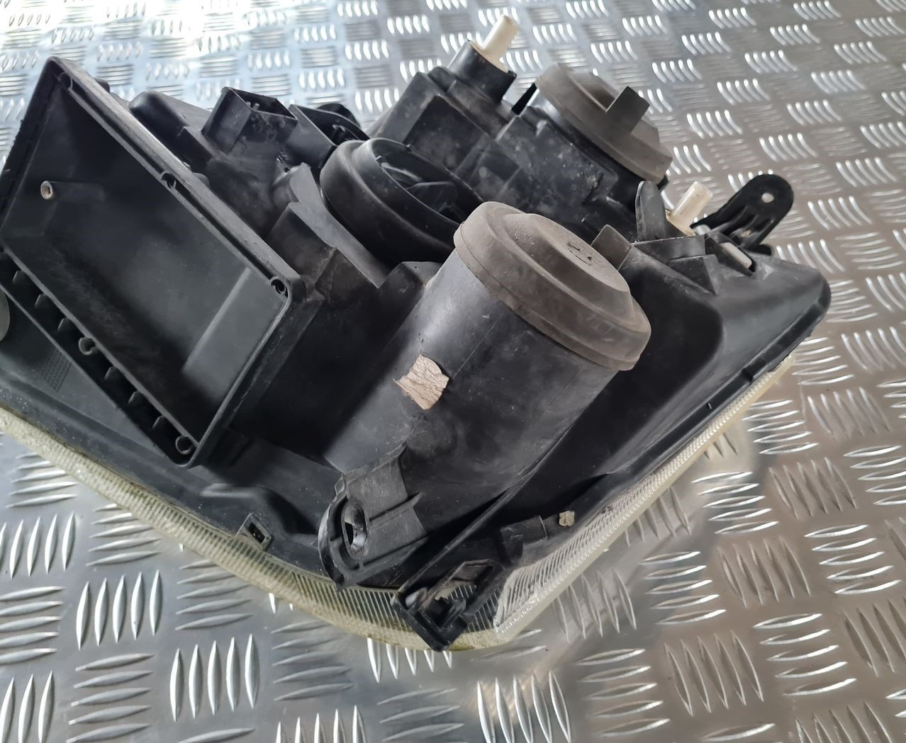 Priekšējais labais lukturis priekš OPEL MERIVA 2004 4 Priekšējais labais lukturis priekš OPEL MERIVA 2004