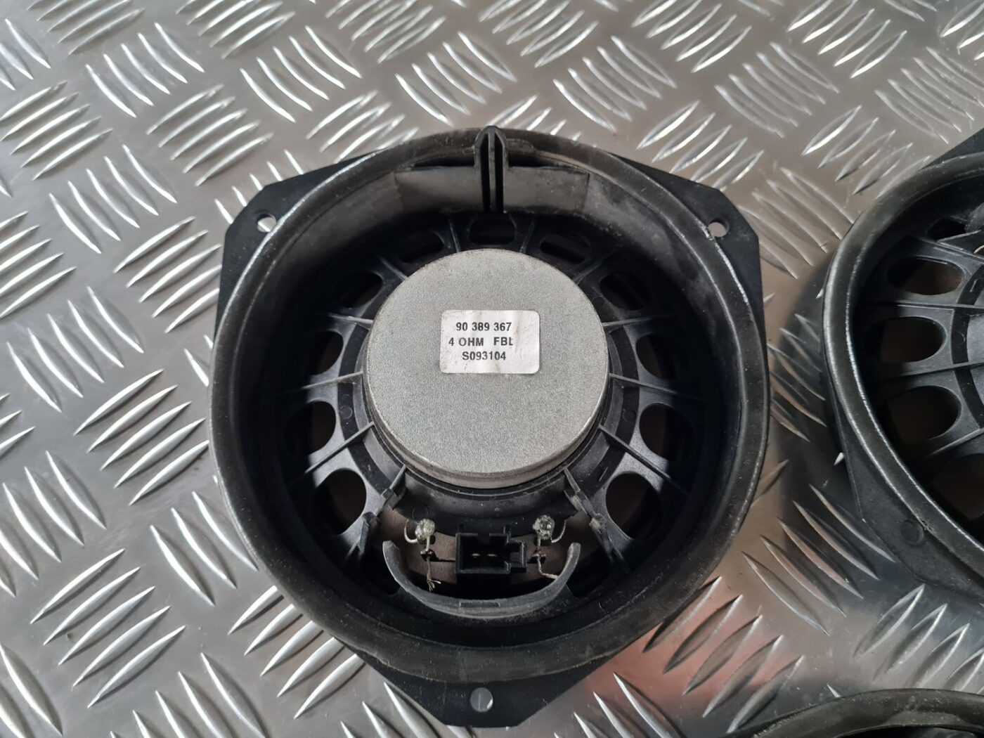 Durvju skaļrunis, apakšā priekš OPEL MERIVA 2004 3 Durvju skaļrunis, apakšā priekš OPEL MERIVA 2004