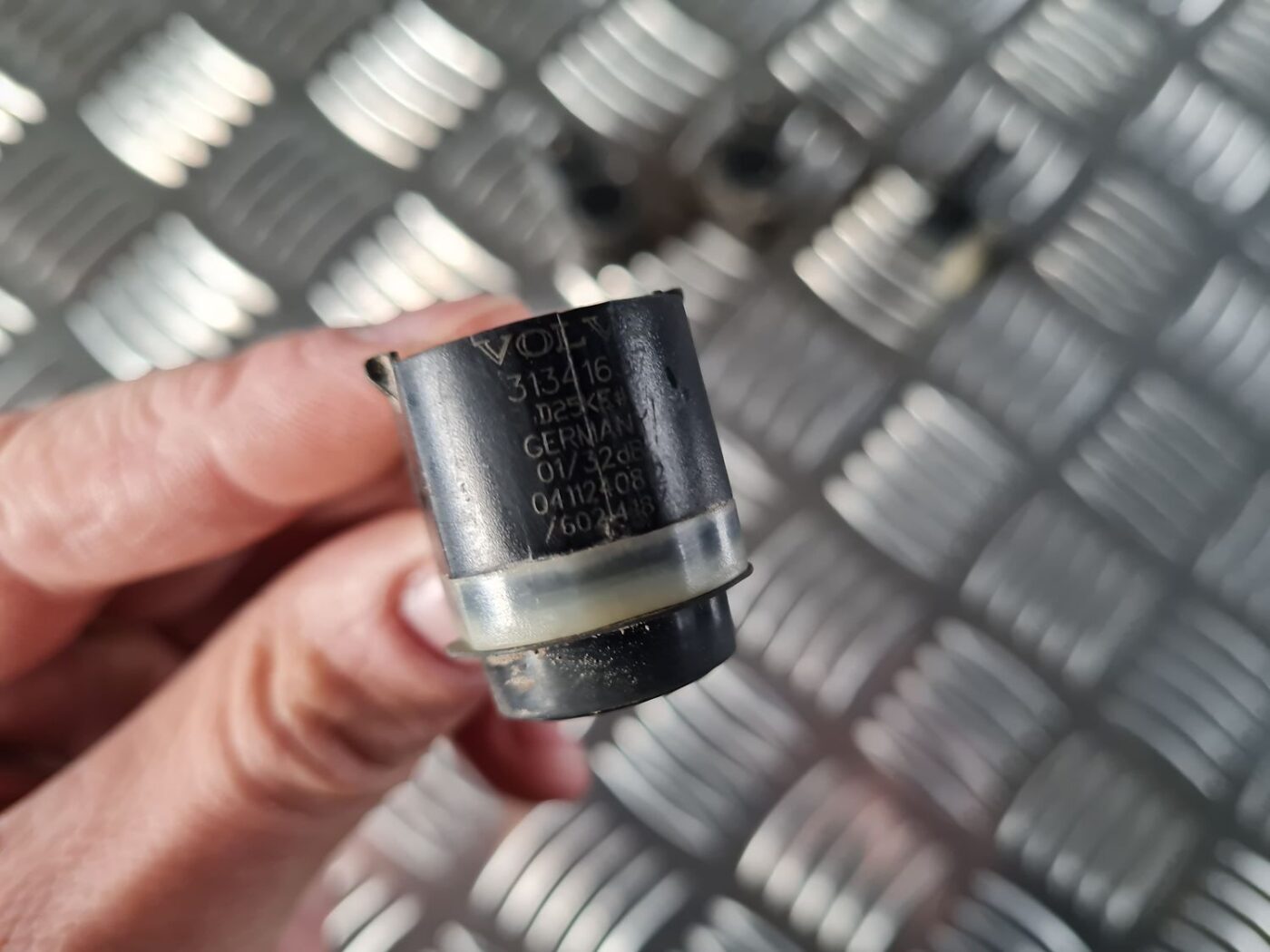 Parkošanās devējs priekš VOLVO S80 2007 Black 2 Parkošanās devējs priekš VOLVO S80 2007 Black