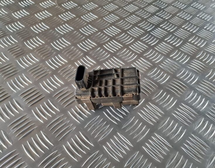 Turbīnas vadības bloks priekš VOLVO S80 2007 Black