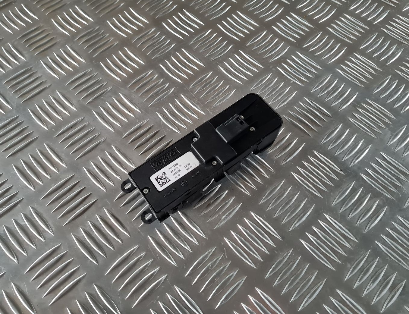 Šofera durvju slēdža pogas priekš VOLVO S80 2007 Black 2 Šofera durvju slēdža pogas priekš VOLVO S80 2007 Black