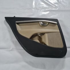 Aizmugurējo kreiso durvju apdare priekš VOLVO S80 2007 Black