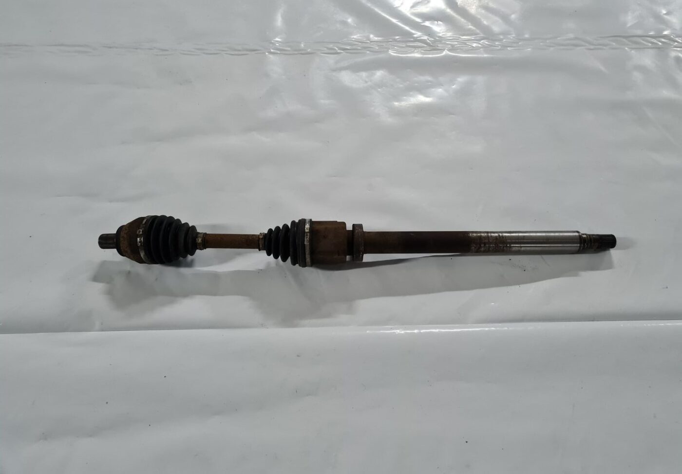 Pusass priekšēja labā priekš VOLVO S80 2007 Black 1 Pusass priekšēja labā priekš VOLVO S80 2007 Black