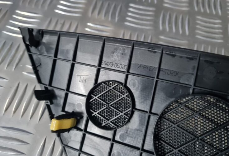 Mērinstrumentu paneļa skaļruņa apdare priekš TOYOTA AVENSIS 2010