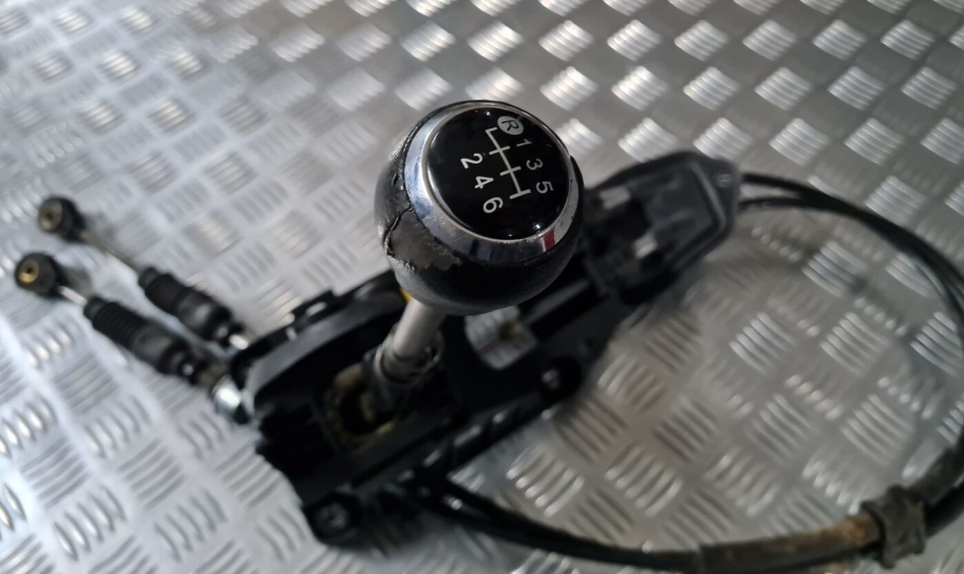 Ātrumu pārslēgšanas slēdzis priekš TOYOTA AVENSIS 2010 4 Ātrumu pārslēgšanas slēdzis priekš TOYOTA AVENSIS 2010