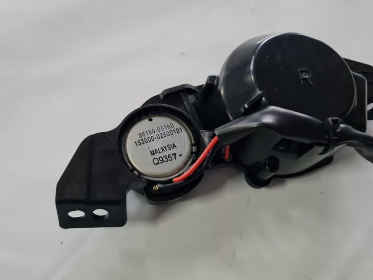 Mērinstrumentu paneļa skaļrunis priekš TOYOTA AVENSIS 2010