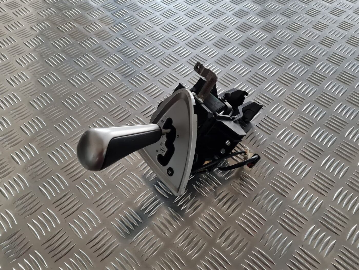 Ātrumu pārslēgšanas slēdzis priekš CITROEN C8 2005 1 Ātrumu pārslēgšanas slēdzis priekš CITROEN C8 2005