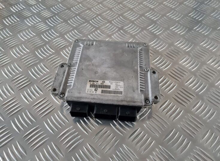 Dzinēja vadības bloks priekš CITROEN C8 2005