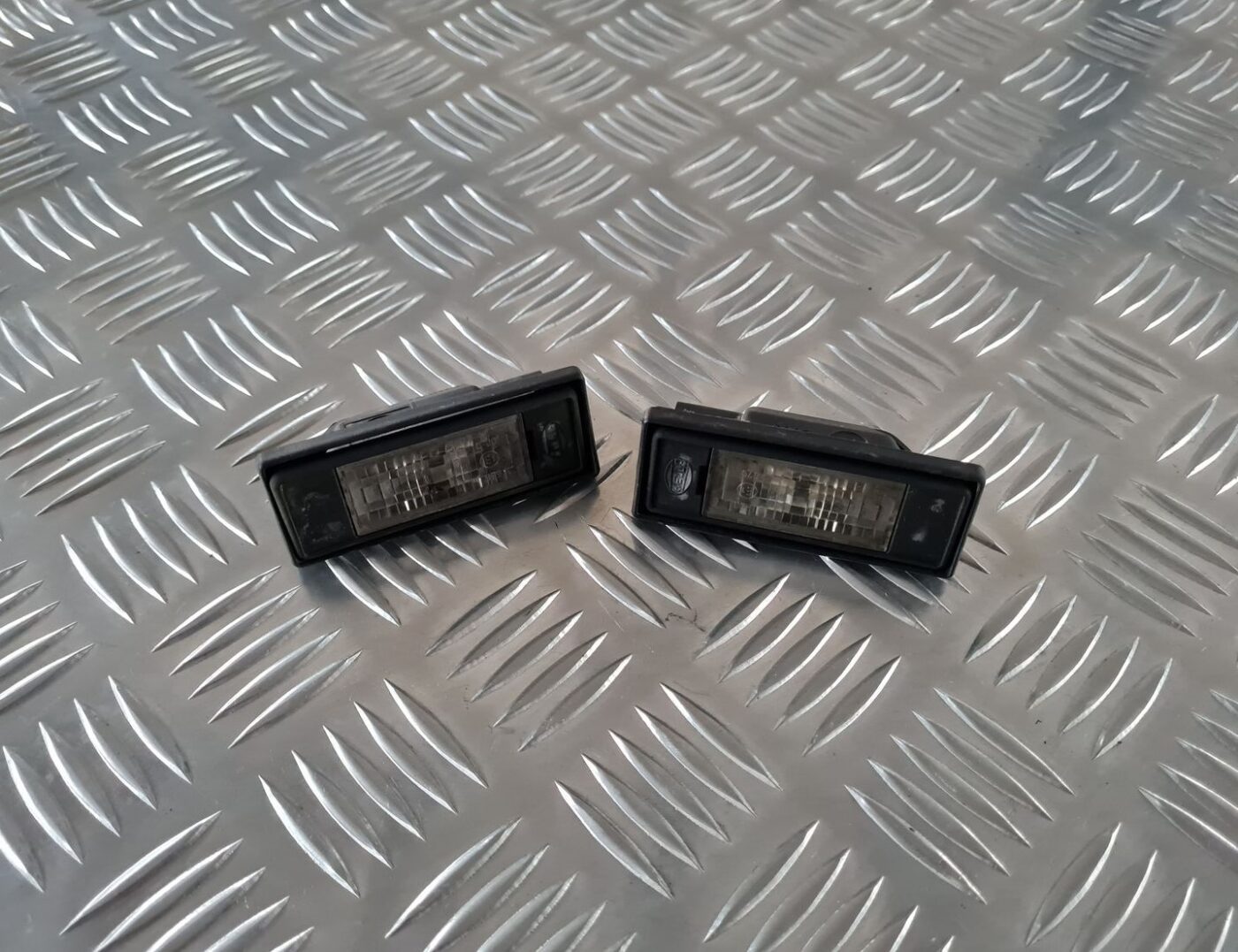 Numura zīmes apgaismojums priekš CITROEN C8 2005 1 Numura zīmes apgaismojums priekš CITROEN C8 2005