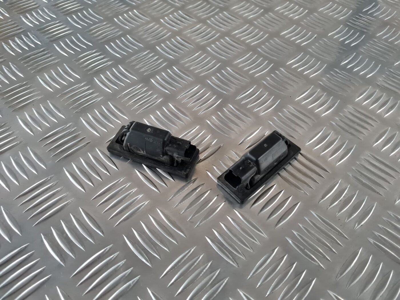 Numura zīmes apgaismojums priekš CITROEN C8 2005 2 Numura zīmes apgaismojums priekš CITROEN C8 2005