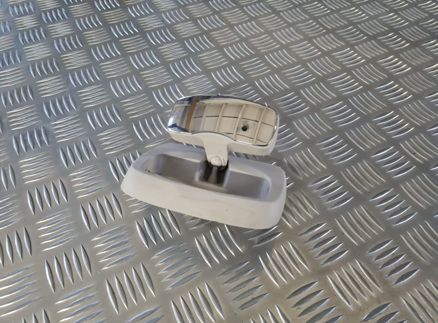 Salona atpakaļskata spogulis priekš CITROEN C8 2005 1 Salona atpakaļskata spogulis priekš CITROEN C8 2005