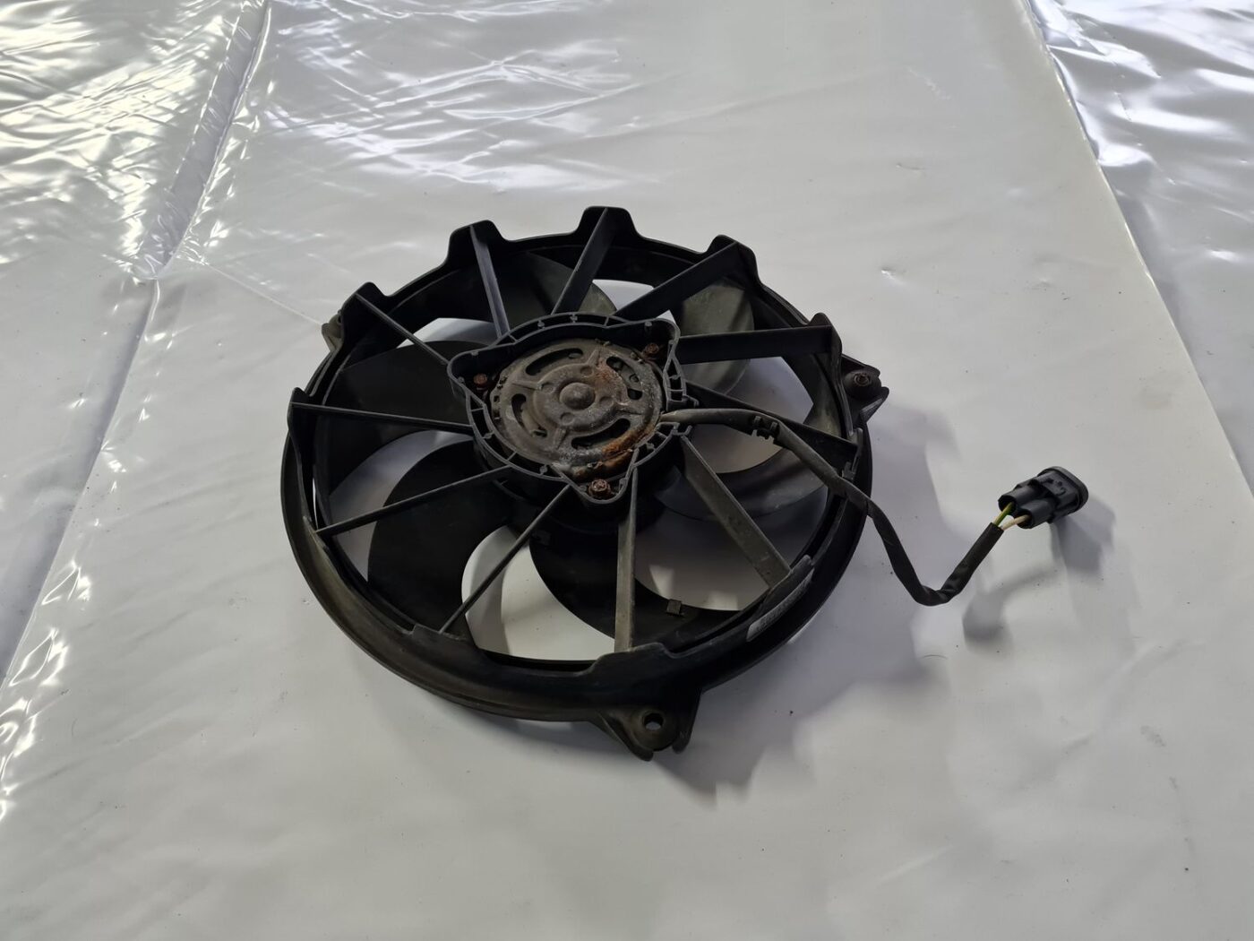 Dzesēšanas radiatora ventilators priekš CITROEN C8 2005 4 Dzesēšanas radiatora ventilators priekš CITROEN C8 2005