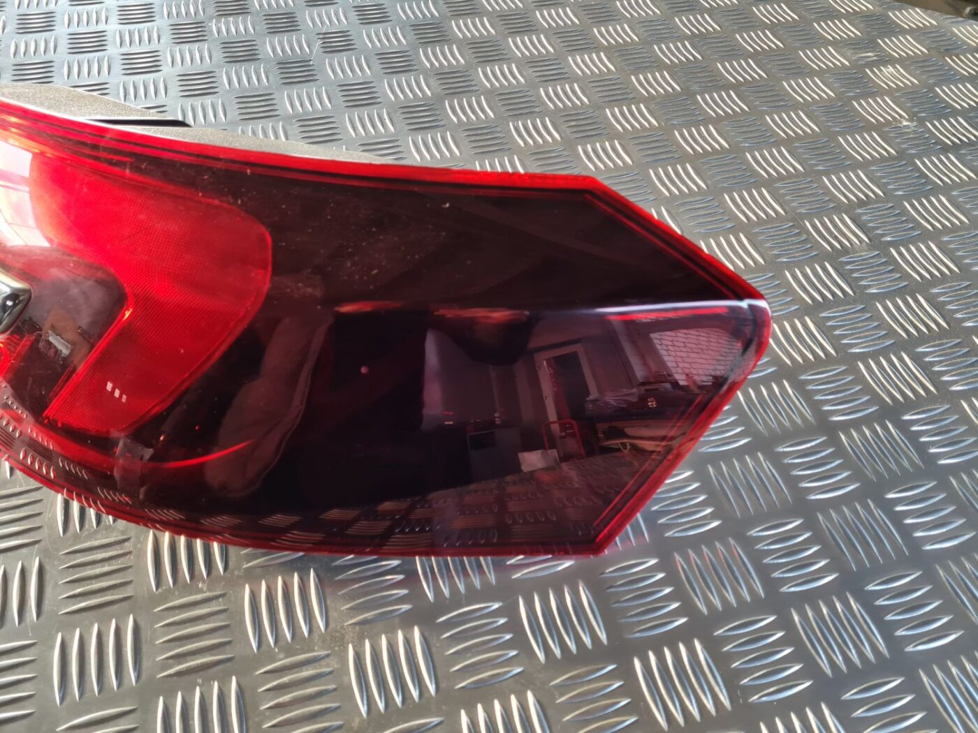 Aizmugurējais labais lukturis priekš OPEL INSIGNIA 2016 5 Aizmugurējais labais lukturis priekš OPEL INSIGNIA 2016