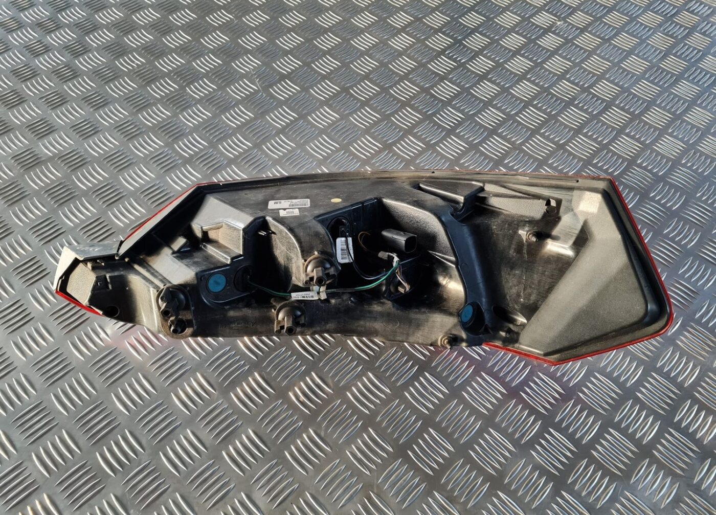 Aizmugurējais labais lukturis priekš OPEL INSIGNIA 2016 4 Aizmugurējais labais lukturis priekš OPEL INSIGNIA 2016