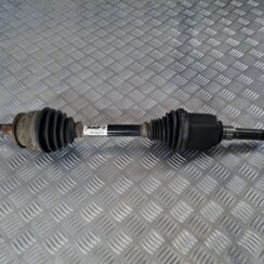 Pusass priekšējā kreisā priekš OPEL INSIGNIA 2016