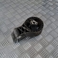 Dzinēja spilvens priekš OPEL INSIGNIA 2016