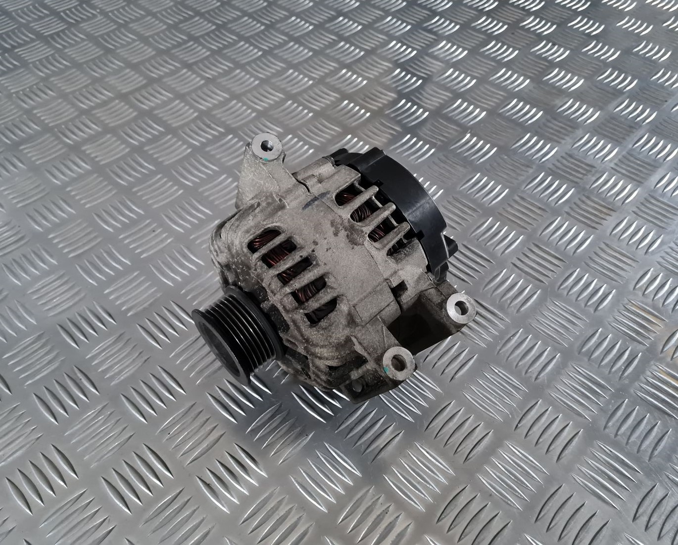 Ģenerators priekš OPEL INSIGNIA 2016 1 Ģenerators priekš OPEL INSIGNIA 2016