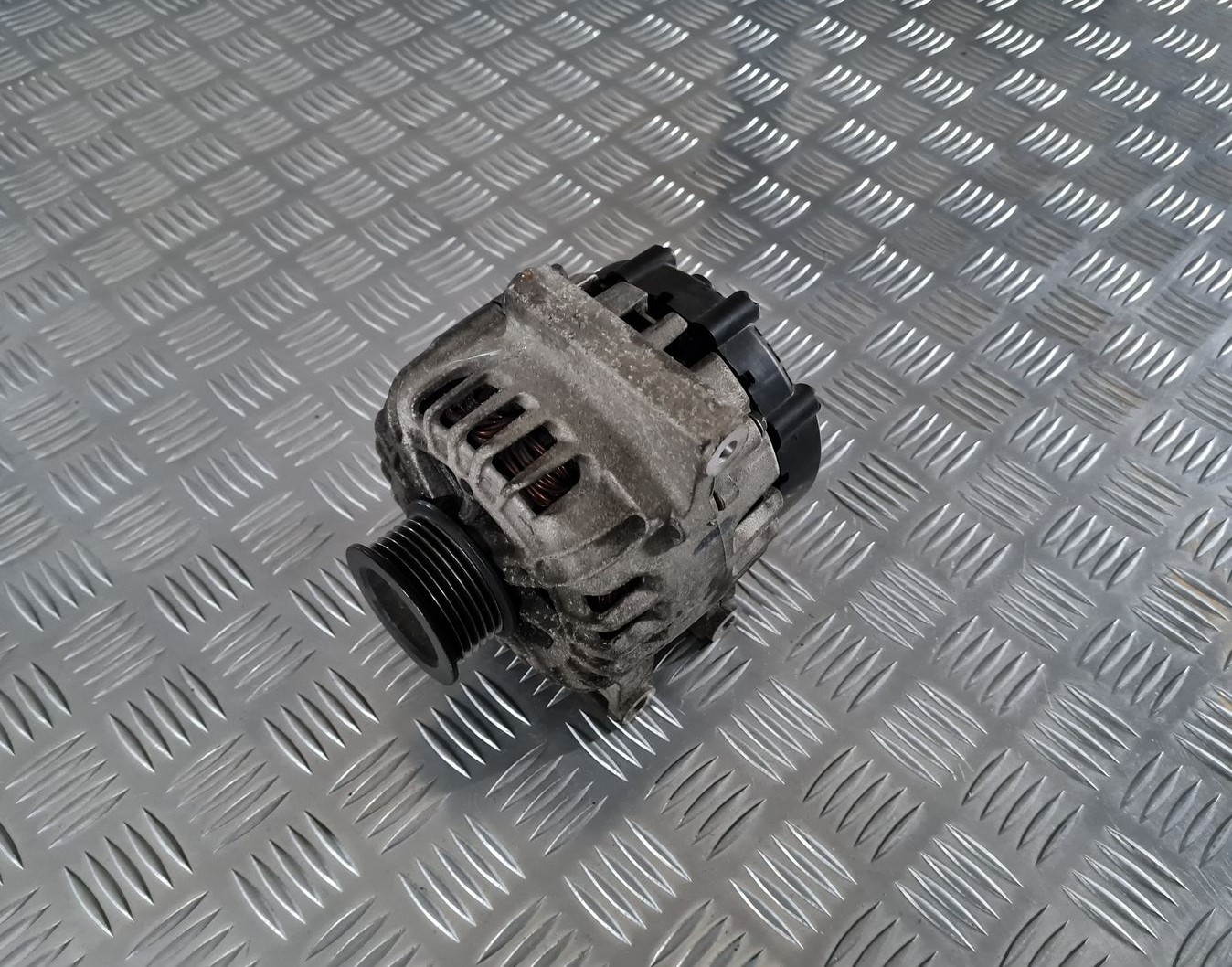 Ģenerators priekš OPEL INSIGNIA 2016 2 Ģenerators priekš OPEL INSIGNIA 2016