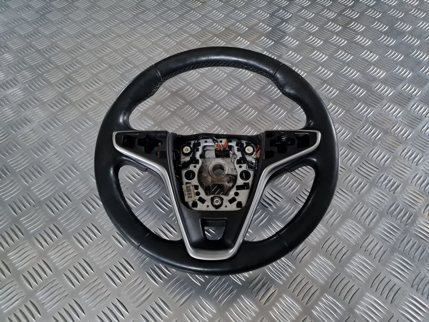 Stūre priekš OPEL INSIGNIA 2016 1 Stūre priekš OPEL INSIGNIA 2016