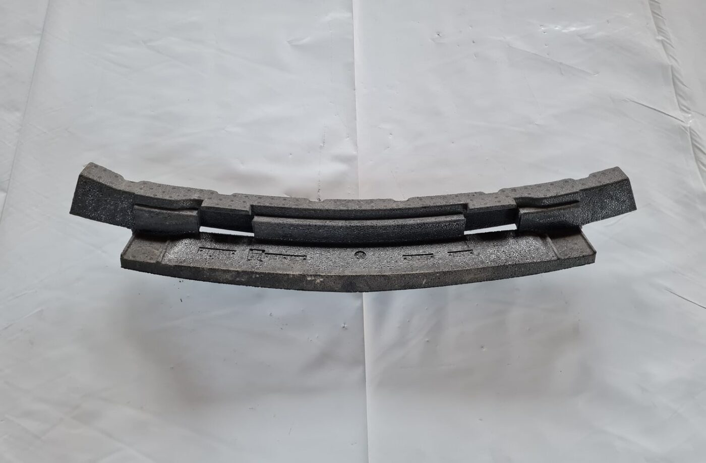 Aizmugurēja bufera putuplasts priekš OPEL INSIGNIA 2016 2 Aizmugurēja bufera putuplasts priekš OPEL INSIGNIA 2016