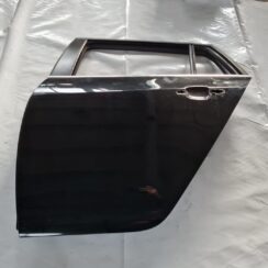 Aizmugurējās kreisās durvis priekš OPEL INSIGNIA 2016