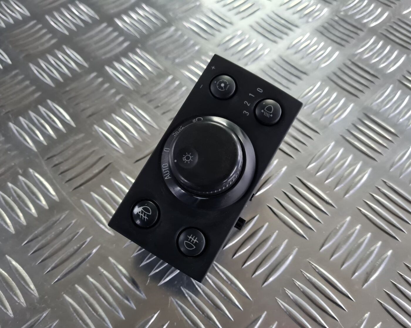 Gaismas slēdzis priekš OPEL VECTRA C 2008 2 Gaismas slēdzis priekš OPEL VECTRA C 2008