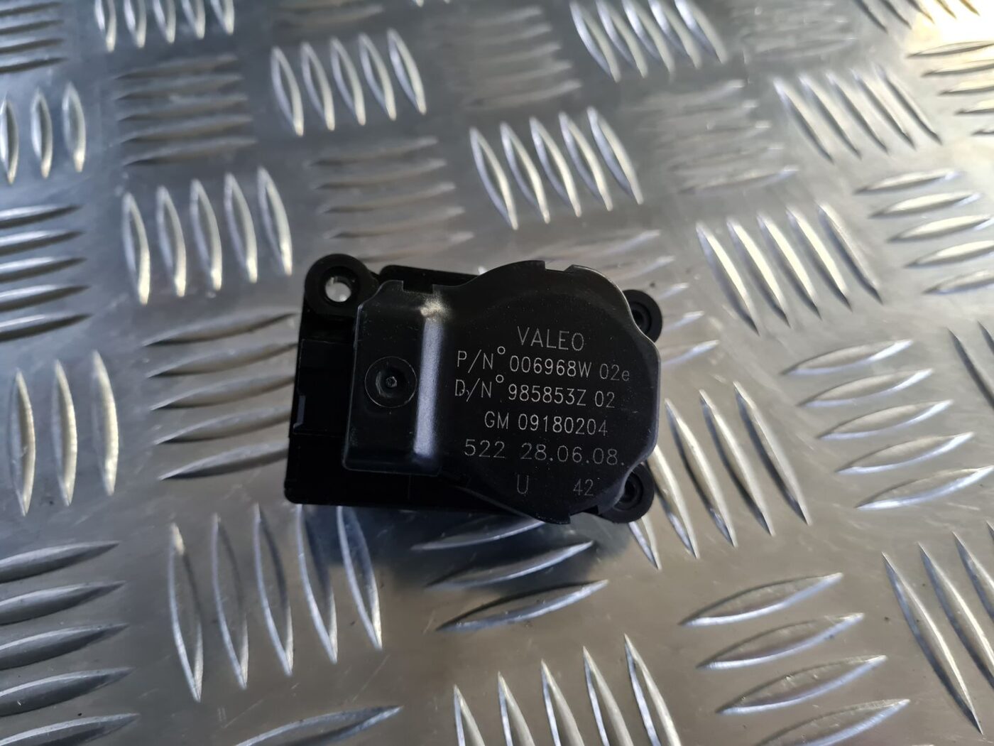 Apsildes sistēmas aktuators priekš OPEL VECTRA C 2008 2 Apsildes sistēmas aktuators priekš OPEL VECTRA C 2008