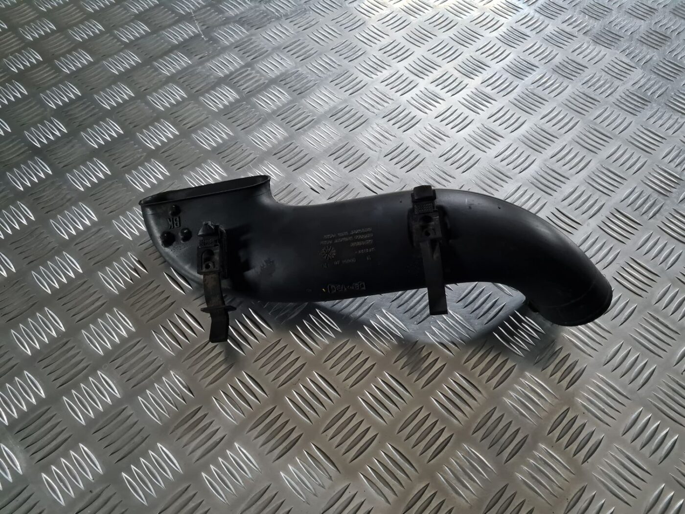 Gaisa filtra korpusa caurule priekš OPEL VECTRA C 2008 2 Gaisa filtra korpusa caurule priekš OPEL VECTRA C 2008