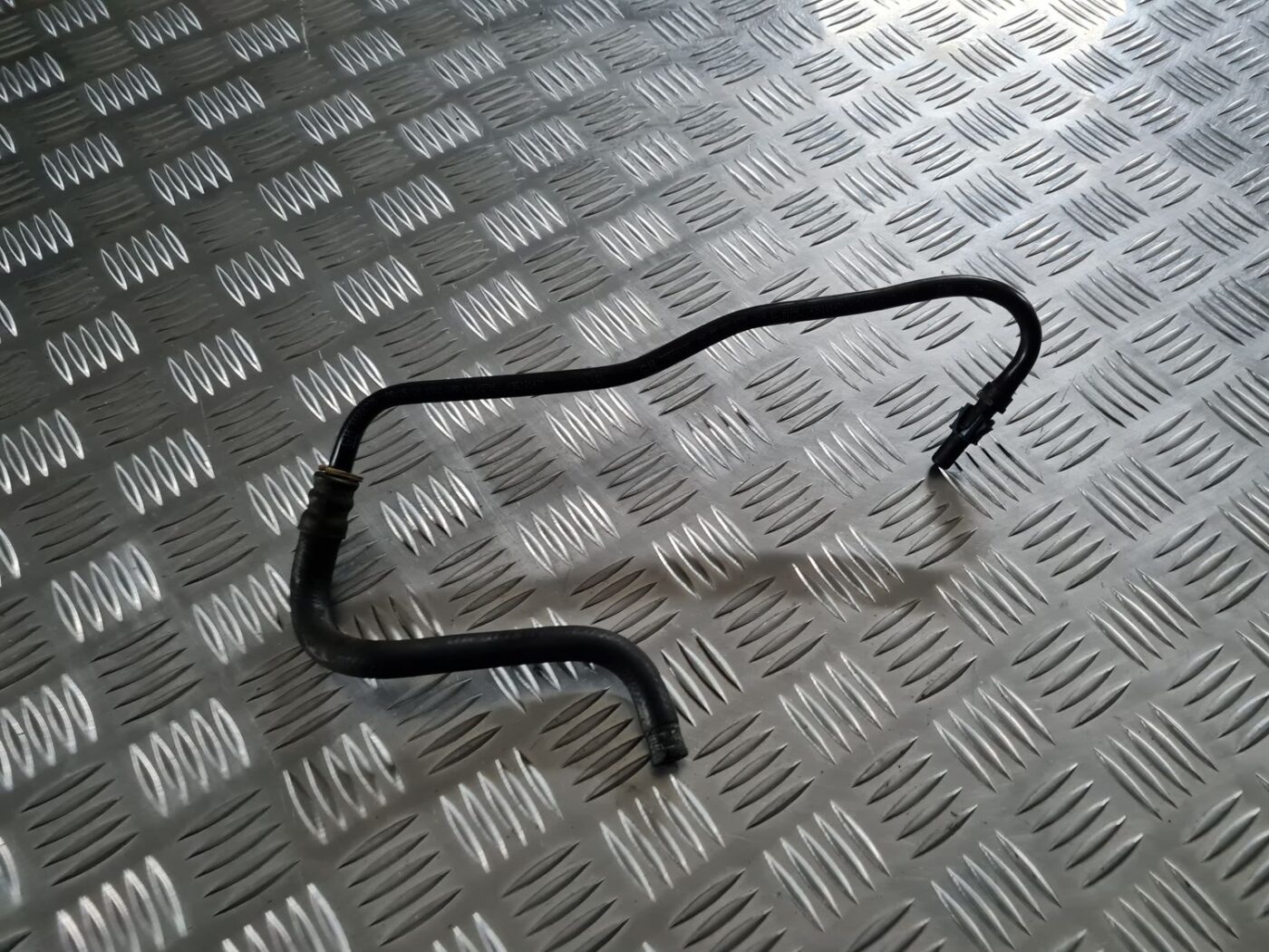 Degvielas caurule priekš OPEL VECTRA C 2008 1 Degvielas caurule priekš OPEL VECTRA C 2008