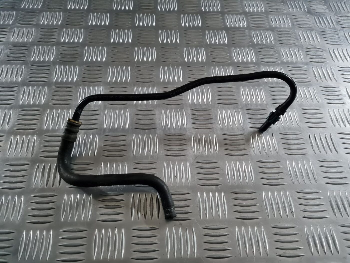 Degvielas caurule priekš OPEL VECTRA C 2008 2 Degvielas caurule priekš OPEL VECTRA C 2008