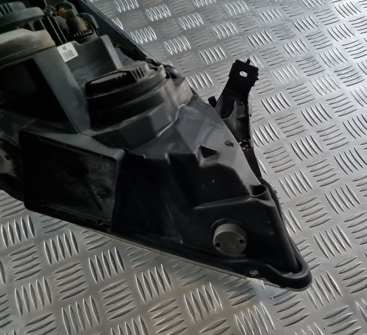 Priekšējais kreisais lukturis priekš OPEL VECTRA C 2008 4 Priekšējais kreisais lukturis priekš OPEL VECTRA C 2008