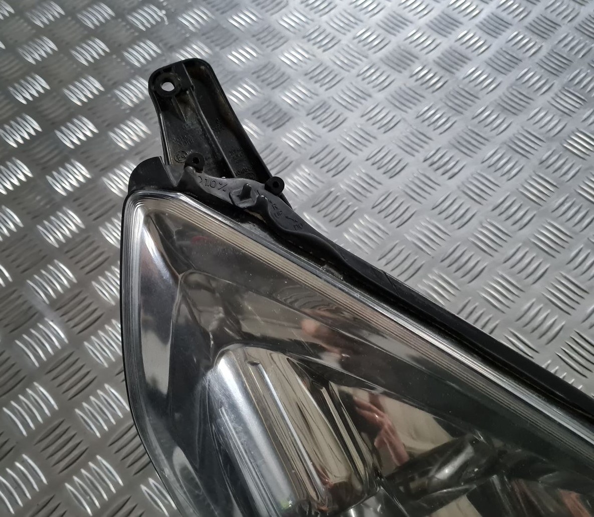 Priekšējais labais lukturis priekš OPEL VECTRA C 2008 9 Priekšējais labais lukturis priekš OPEL VECTRA C 2008