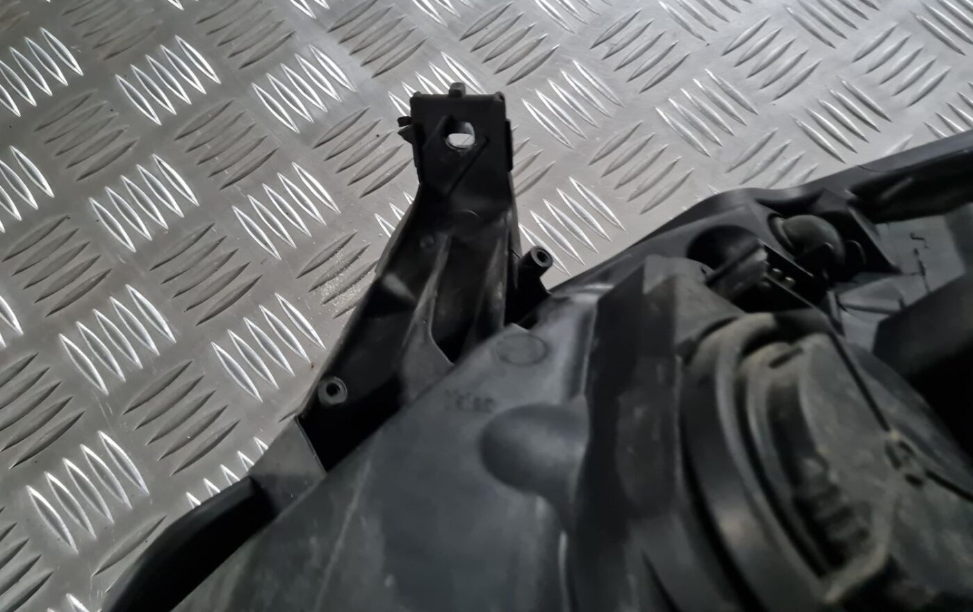 Priekšējais labais lukturis priekš OPEL VECTRA C 2008 5 Priekšējais labais lukturis priekš OPEL VECTRA C 2008