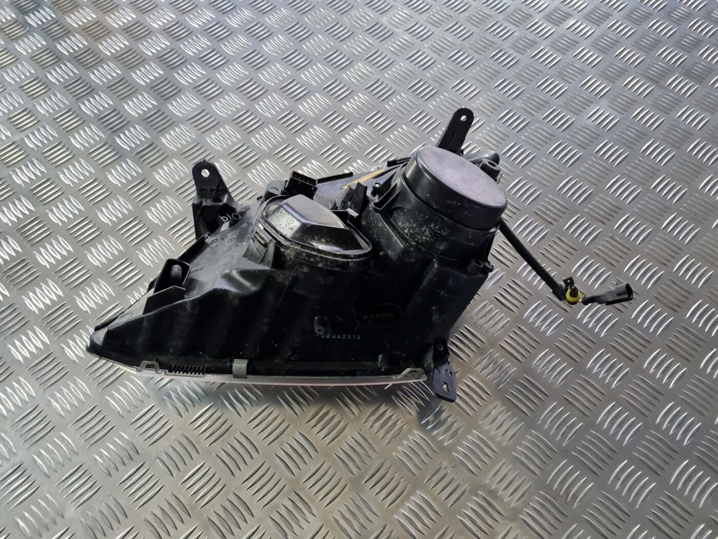 Priekšējais labais lukturis priekš OPEL VECTRA C 2002 8 Priekšējais labais lukturis priekš OPEL VECTRA C 2002