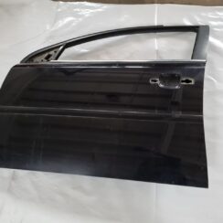 Priekšējās kreisās durvis priekš OPEL VECTRA C 2002