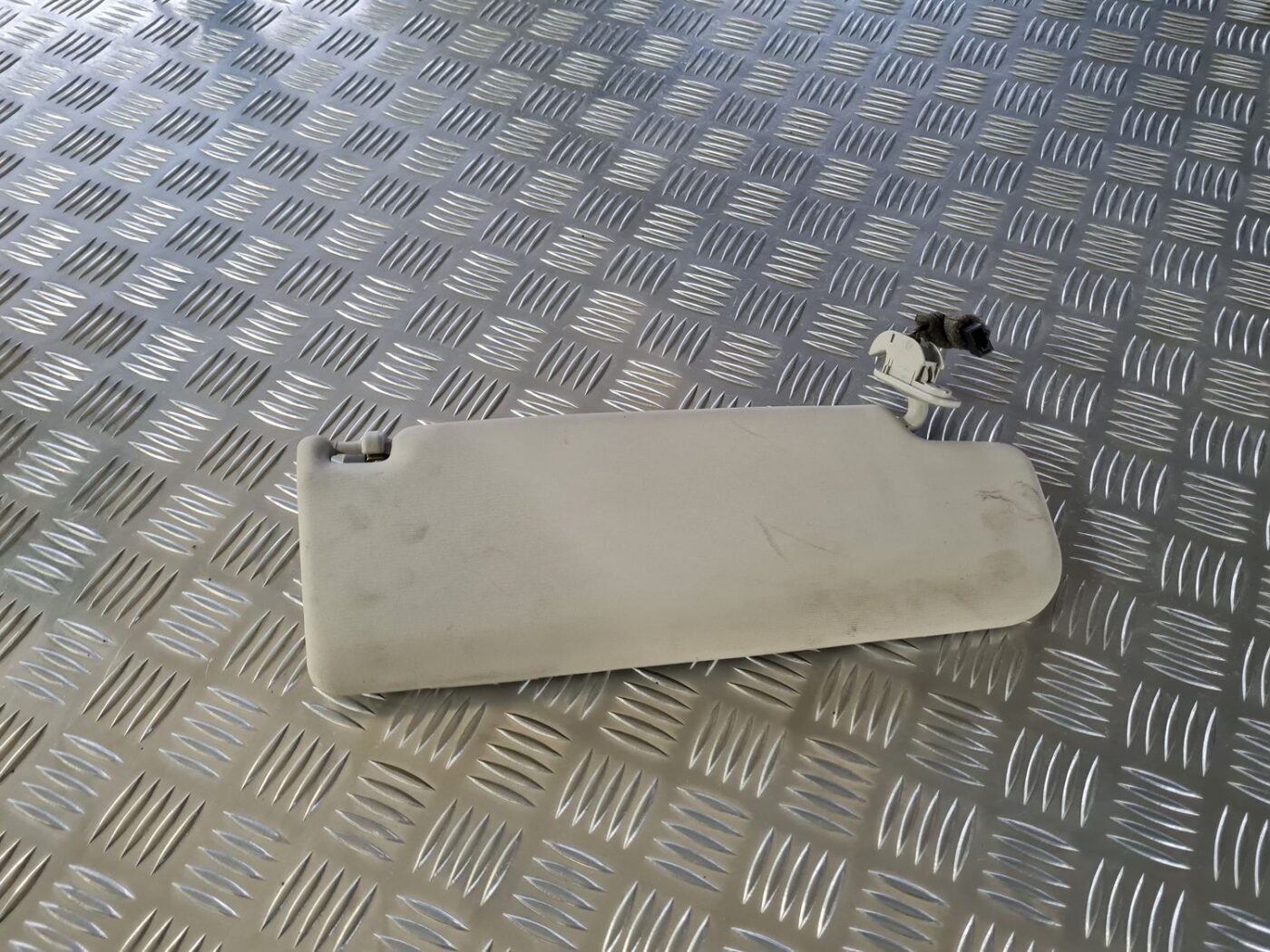 Saules aizsargs priekš VW GOLF IV 1999 3 Saules aizsargs priekš VW GOLF IV 1999