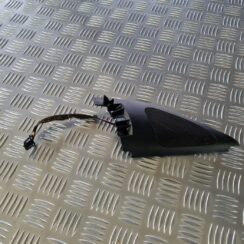 Durvju spoguļa apdares uzlika salonā (ar skaļruni) priekš VW GOLF IV 1999