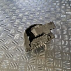 Dzinēja spilvens priekš VW GOLF IV 1999