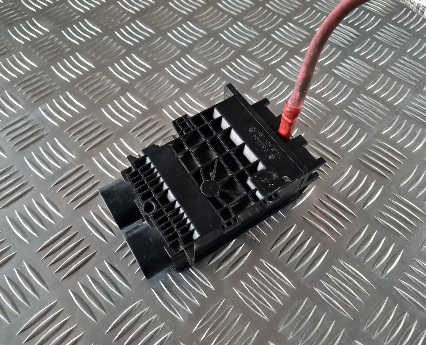 Drošinātāju bloks priekš RENAULT LAGUNA 2008 2 Drošinātāju bloks priekš RENAULT LAGUNA 2008