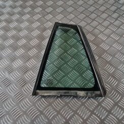 Kreiso durvju stūra stikls priekš RENAULT LAGUNA 2008