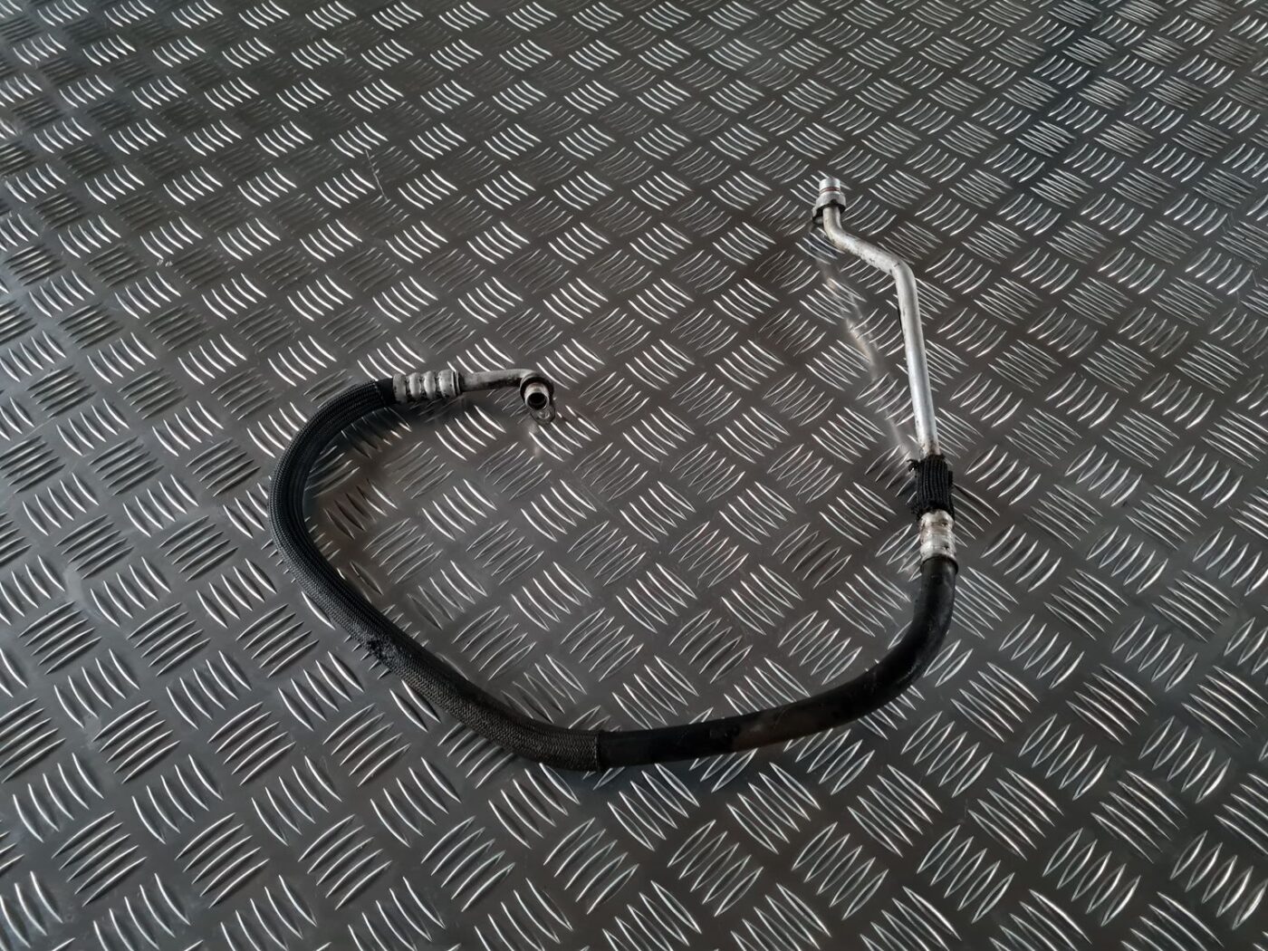 Gaisa kondicioniera caurule priekš RENAULT LAGUNA 2008 1 Gaisa kondicioniera caurule priekš RENAULT LAGUNA 2008