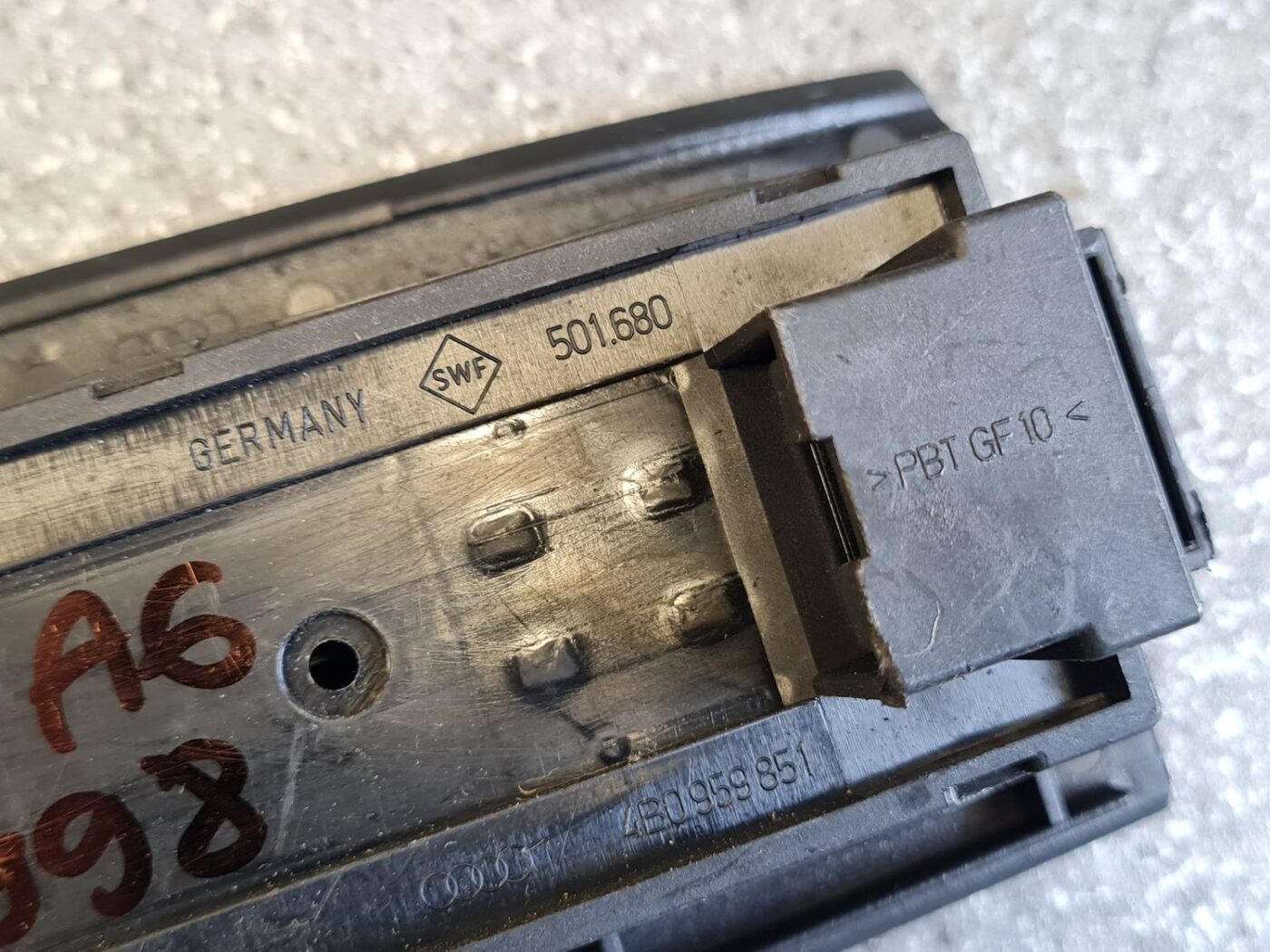 Šofera durvju slēdža pogas priekš AUDI A6 1998 5 Šofera durvju slēdža pogas priekš AUDI A6 1998