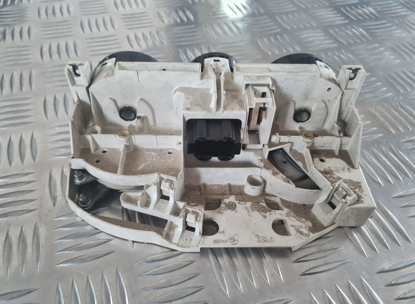 Klimata kontroles bloks priekš SKODA OCTAVIA 2002 5 Klimata kontroles bloks priekš SKODA OCTAVIA 2002