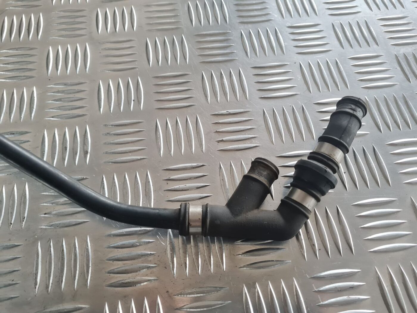 Vakuuma bremžu pastiprinātāja caurule priekš SKODA OCTAVIA 2002 5 Vakuuma bremžu pastiprinātāja caurule priekš SKODA OCTAVIA 2002