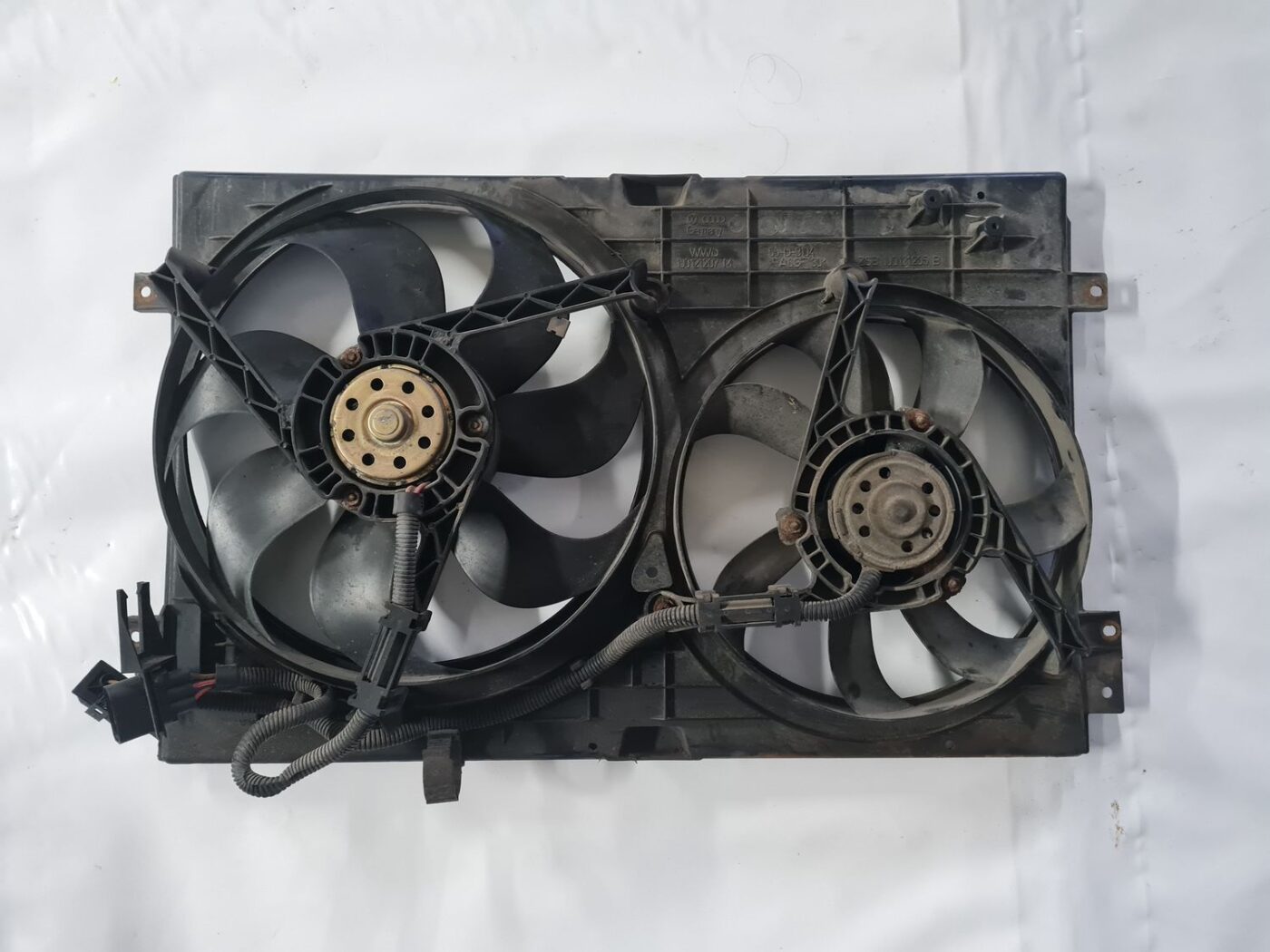 Dzesēšanas radiatora ventilators priekš SKODA OCTAVIA 2002 2 Dzesēšanas radiatora ventilators priekš SKODA OCTAVIA 2002