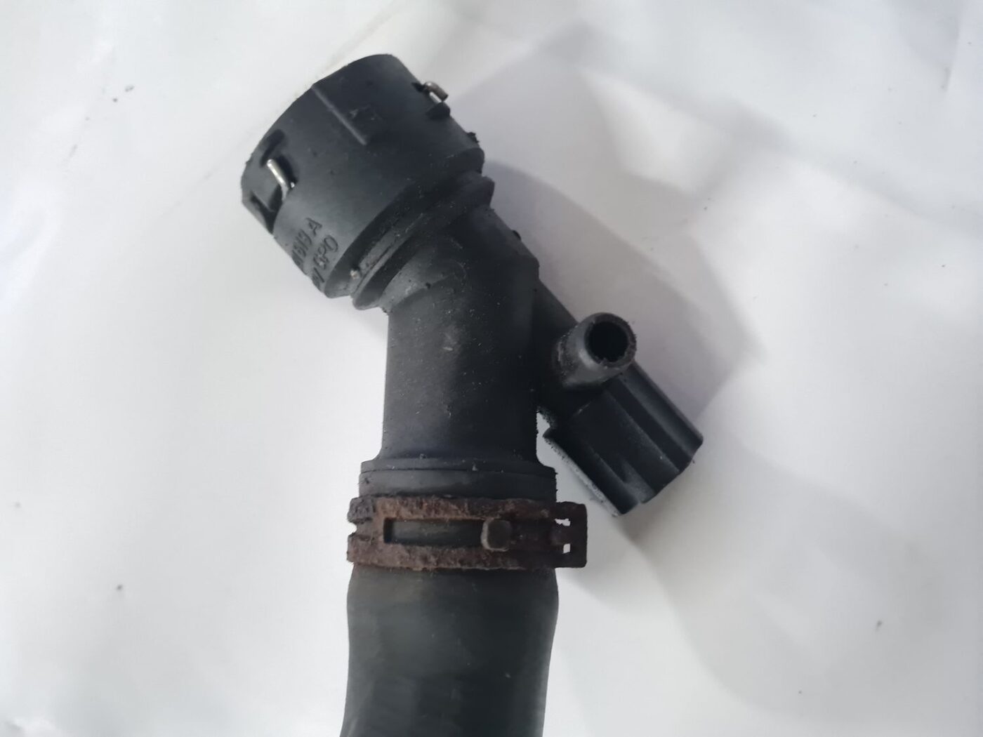 Dzesēšanas caurule priekš SKODA OCTAVIA 2002 4 Dzesēšanas caurule priekš SKODA OCTAVIA 2002