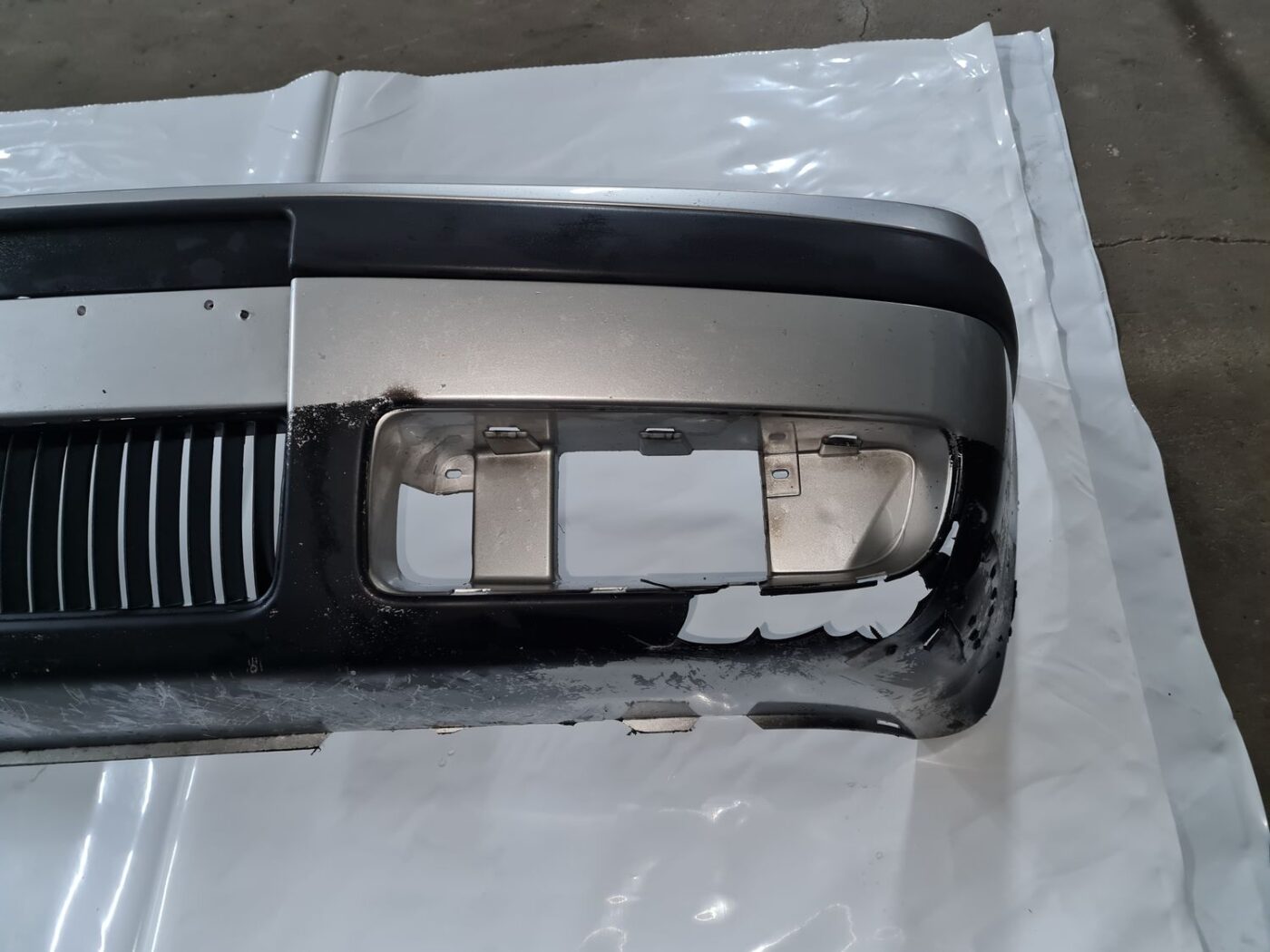 Priekšējais buferis priekš SKODA OCTAVIA 2002 20 Priekšējais buferis priekš SKODA OCTAVIA 2002