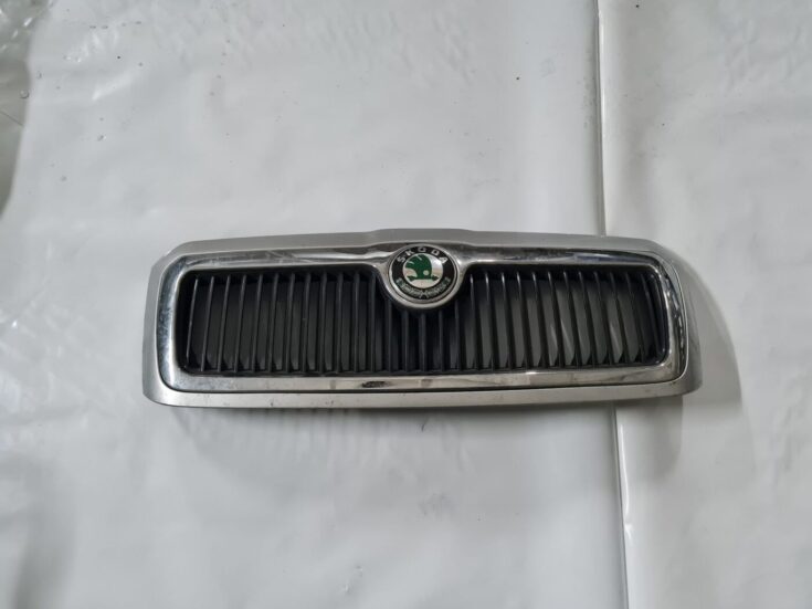 Pārsega reste priekš SKODA OCTAVIA 2002